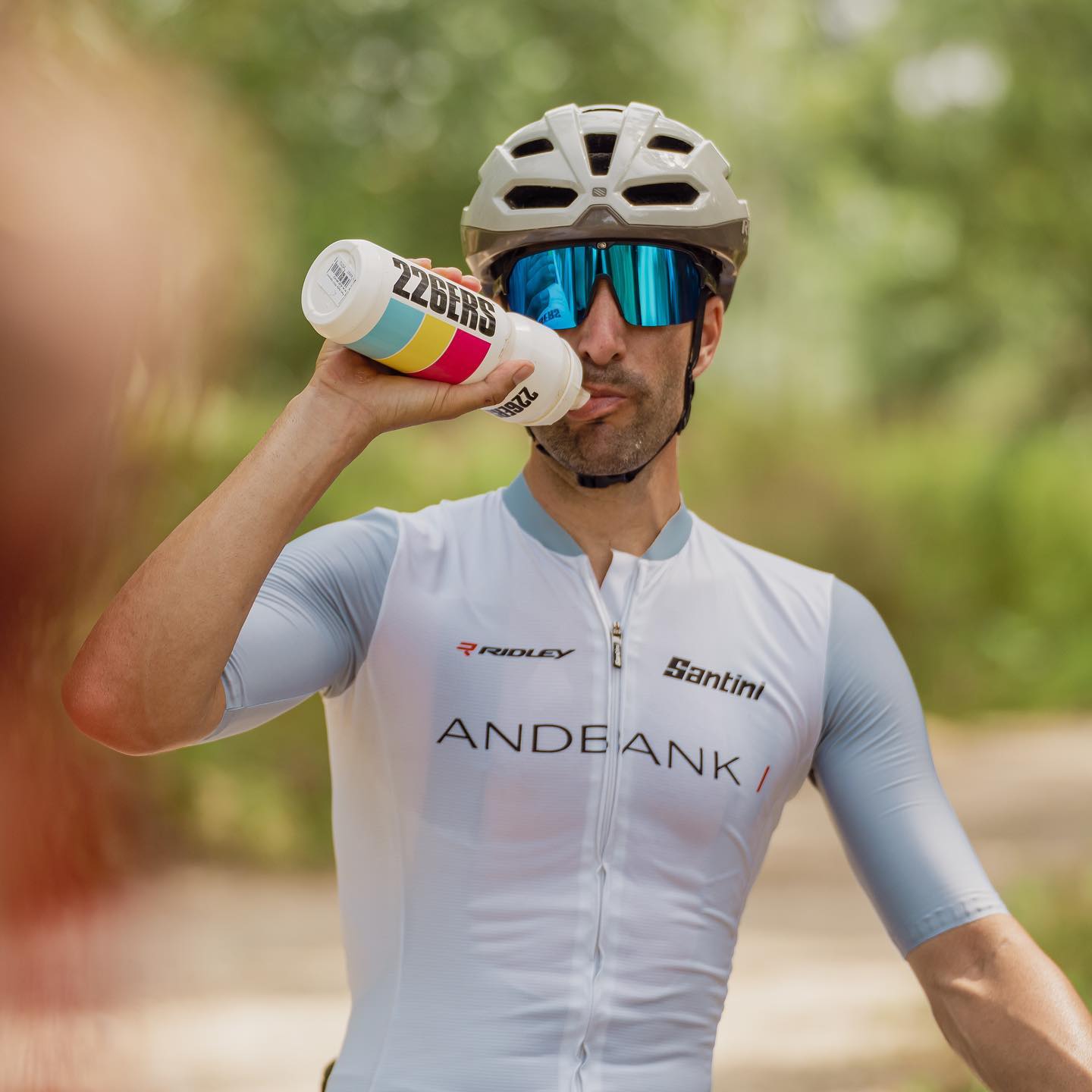 226ERS Isotonic Drink napój izotoniczny (Czerwone Owoce) – 1 kg - obrazek 2