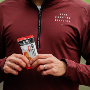 SiS GO Energy Bake baton energetyczny (Truskawka) – 50 g - obrazek 2