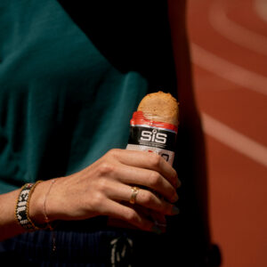 SiS GO Energy Bake baton energetyczny (Truskawka) – 50 g - obrazek 5