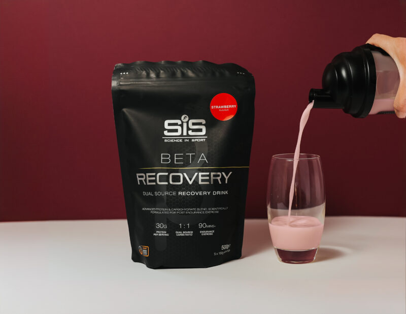 SiS Beta Recovery napój regeneracyjny (Truskawka) – 500 g - obrazek 3