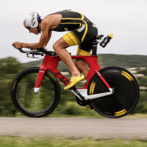 Isostar Bidon czarny 650 ml - obrazek 3